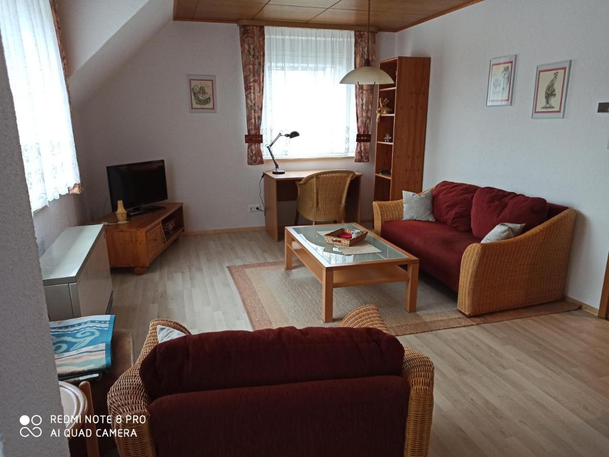 Ferienwohnung Am Deister Mit Grossem Balkon シュプリンゲ エクステリア 写真